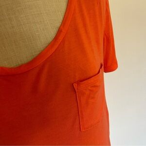 EUC Banana Republic Coral Scoop-Neck Pocket Tee